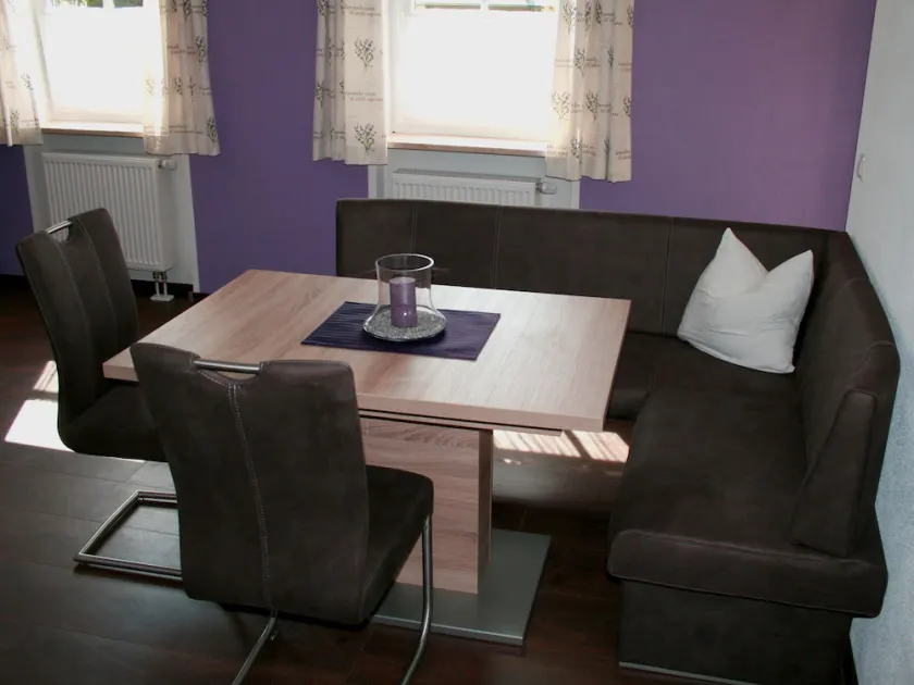 Ferienwohnung Lavendel, 2 Personen, 62 m², Du/WC, 1 Schlafzimmer, Balkon, free Wlan, Infrarot-Wärmekabine, Nichtraucher - Image 1