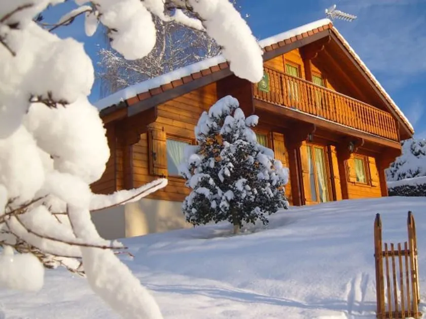 Chalet confortable à Cleurie avec WIFI, cheminée et terrasse - Image 1