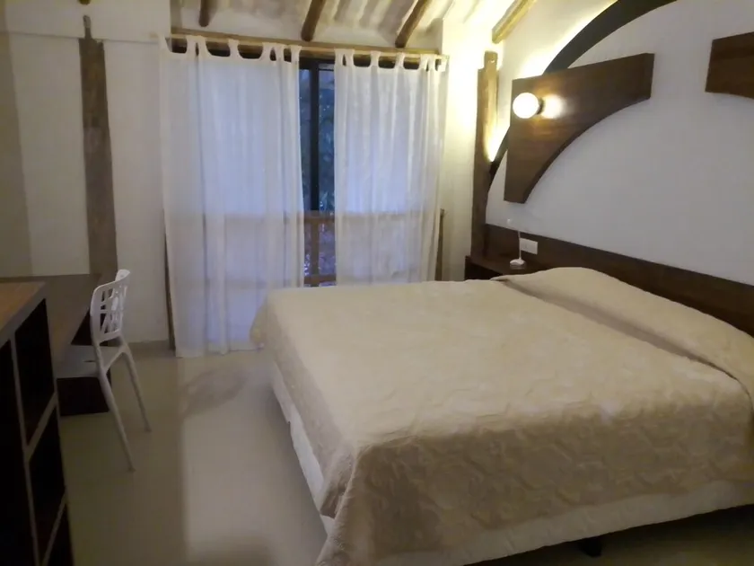 Nice room near the beach - Image 1