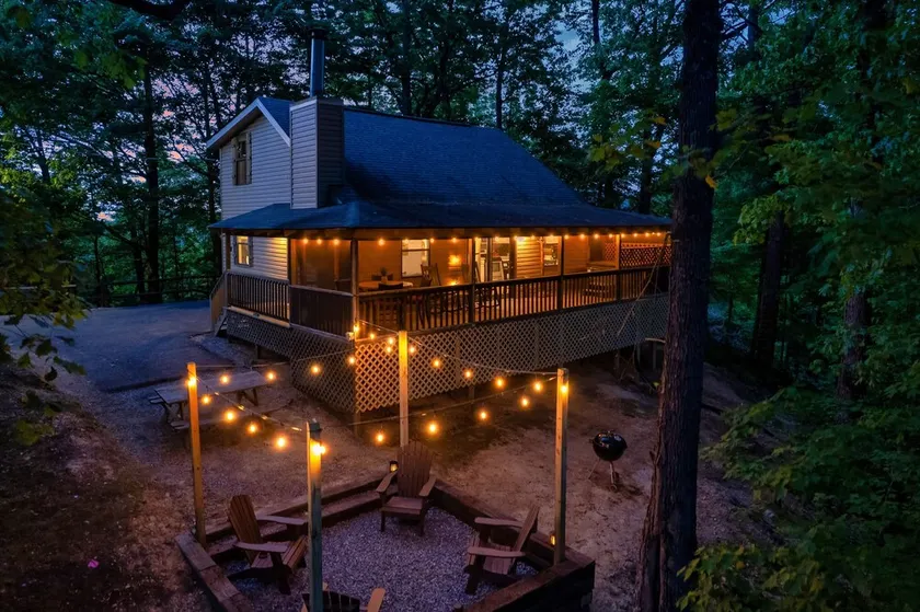Secluded 4BR/ 2BA Chalet near Dollywood! Hot Tub, Wi-Fi, Games - Image 1