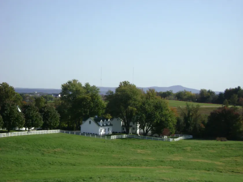 Wunderschönes historisches Bauernhaus, Teich und spektakuläre Aussicht. Gemütliche, geräumige 4400 - Image 1