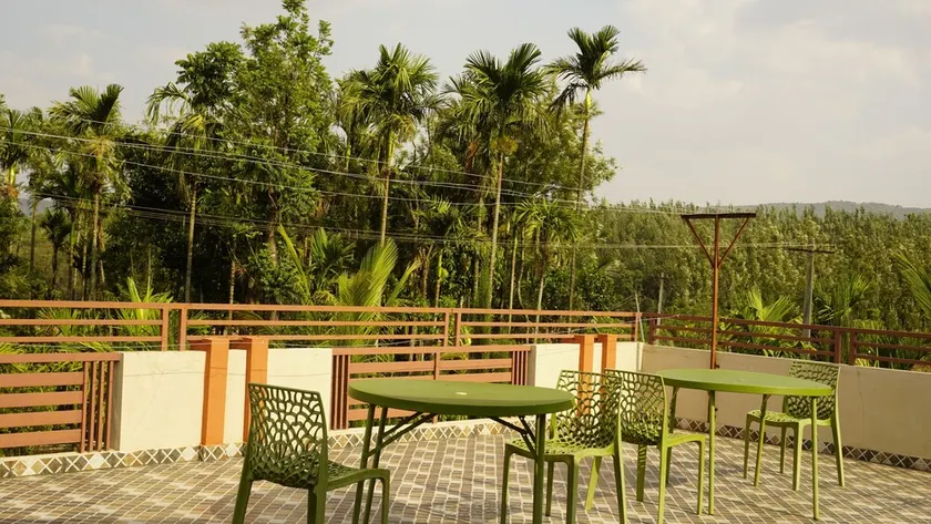 Hill Down Homestay - Image 1