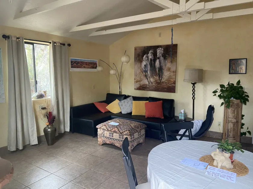 Red Rock Retreat: Hot tub, walk to creek for swimming,. - Image 1