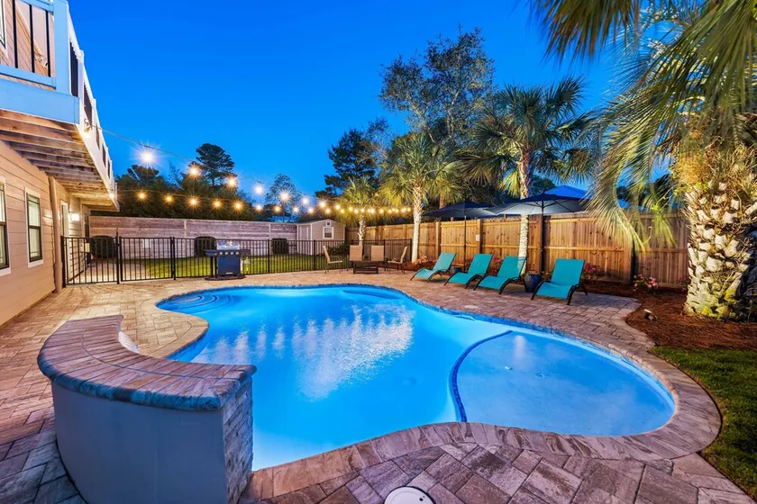 Private Pool ☀️ Golf Cart Incl thru 10/26, Pickleball, Beach Equip ☀️ Custom Bunks - Image 1