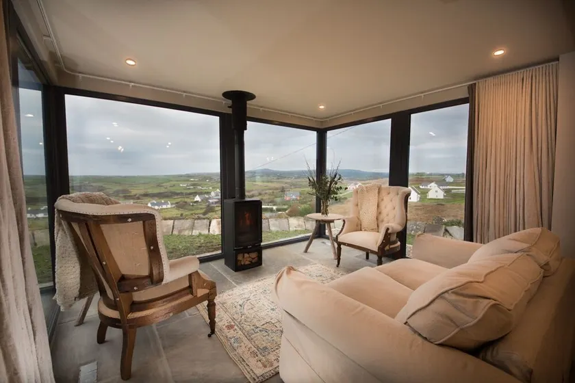 Quaint and Luxurious Cottage overlooking Doolin and the Aran Islands - Image 1