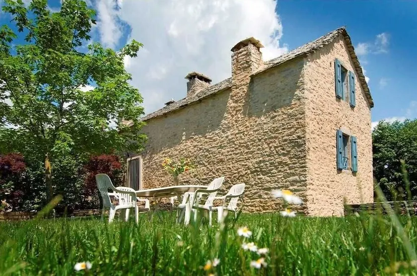 Les fayards 7 personnes du presbytère - Image 1