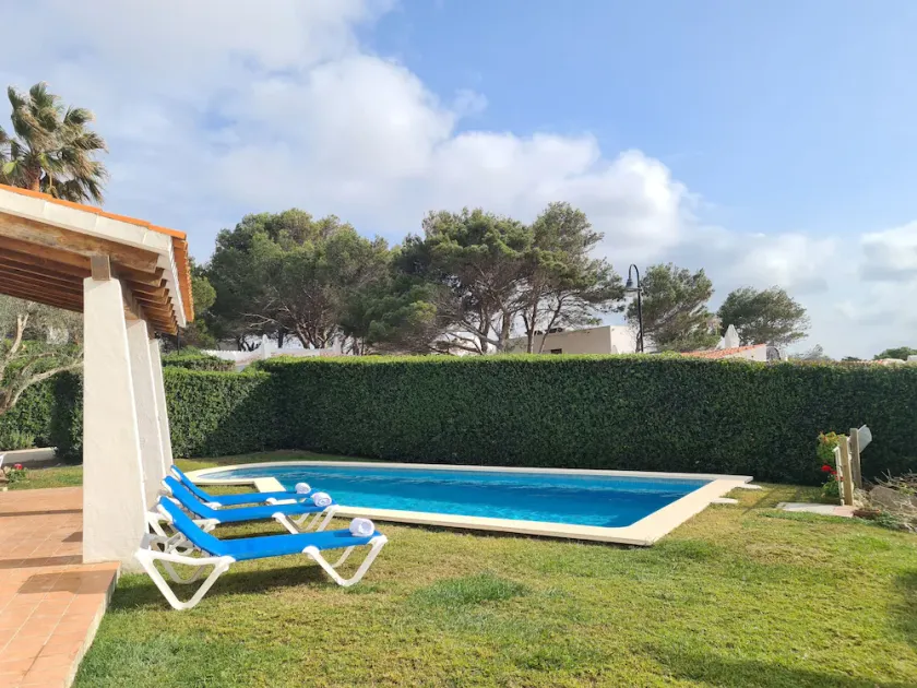 Magnifique Villa Très Bien Située Avec vue Mer, Piscine et Beaux Jardins - Image 1
