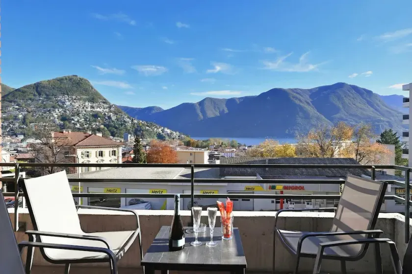 Santiago Home with Lake-View Balconies - Happy Rentals - Image 1