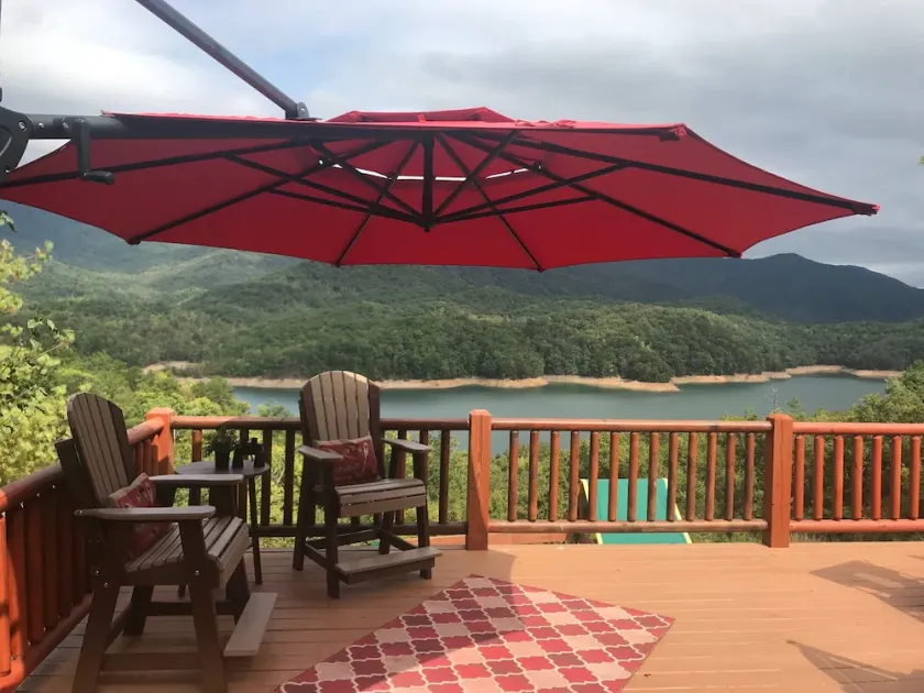 Lakefront 3-bedroom cabin on Fontana Lake with stunning views and a private dock - Image 1