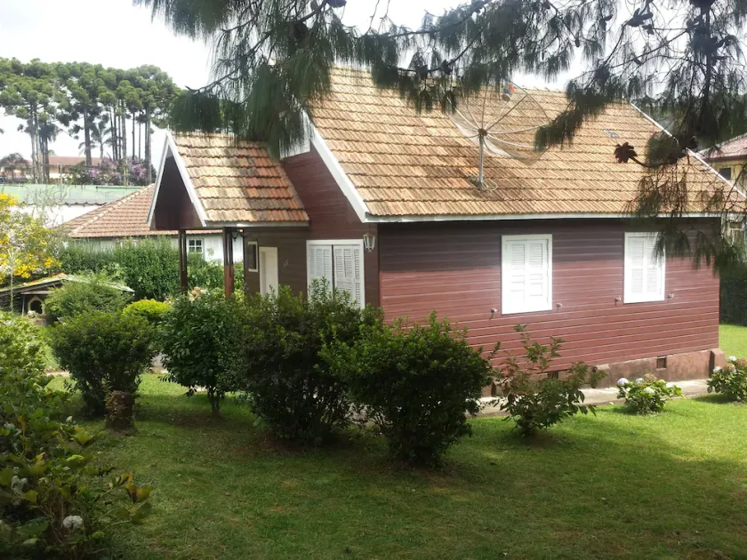 Wooden Chalet - Fireplace and Fire Pit - 2 blocks from the main avenue. - Image 1
