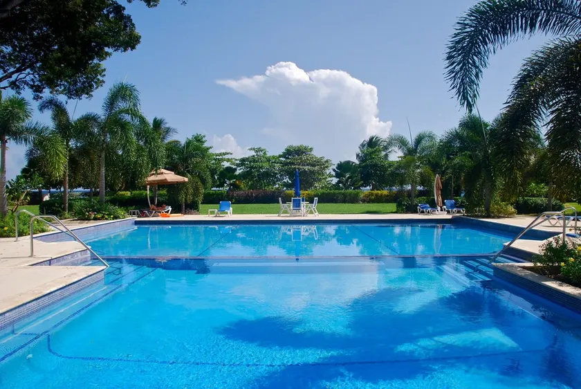 Den Condominiums @ Palmbeach 109, Hastings Christ Church, Beachfront, Pool - Image 1