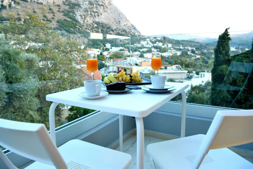 Spilgaia_Stone apt in Spili for 2, with spectacular views! - Image 1