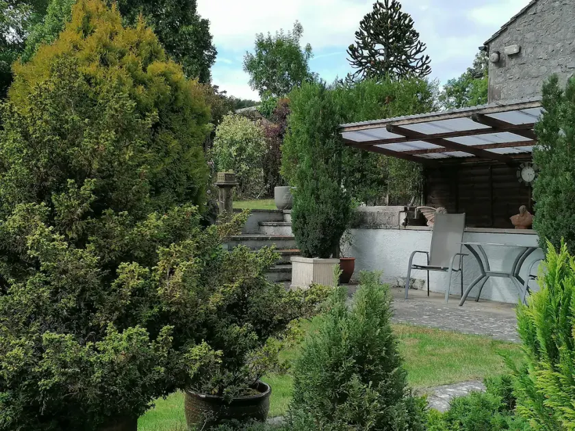 Comfortable and spacious apartment near Bakewell in the Peak District. - Image 1