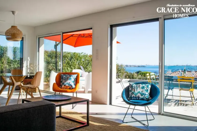 Lagoon view villa with private pool near Sète - Image 1