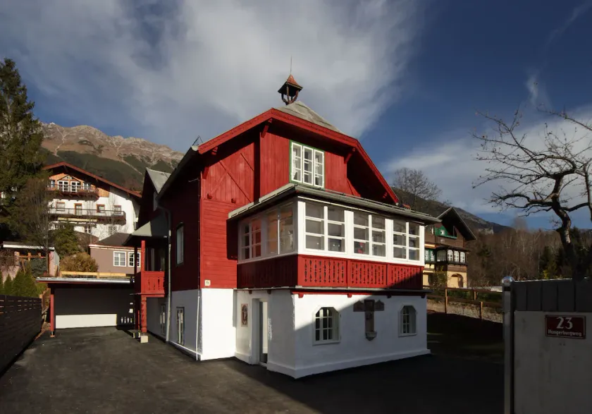 Chalet INN - Image 1
