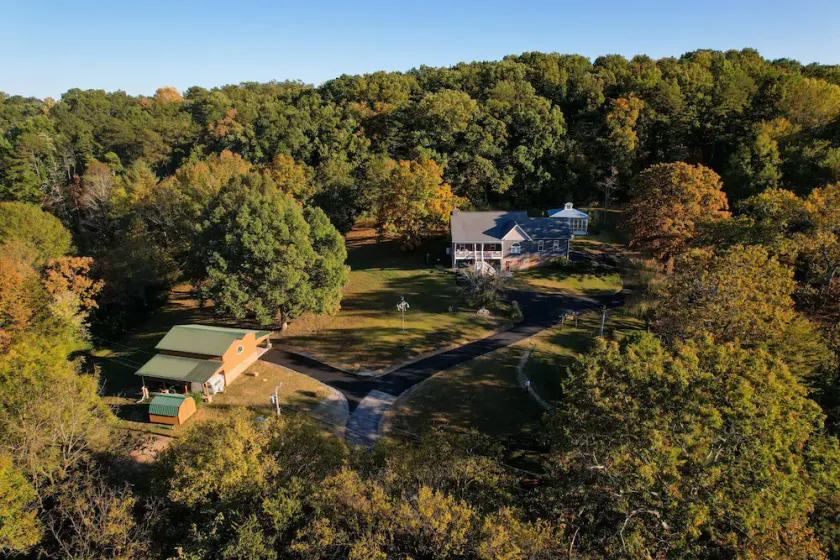 The Ole Pole Barn at Dry Creek Hideaways - Image 1