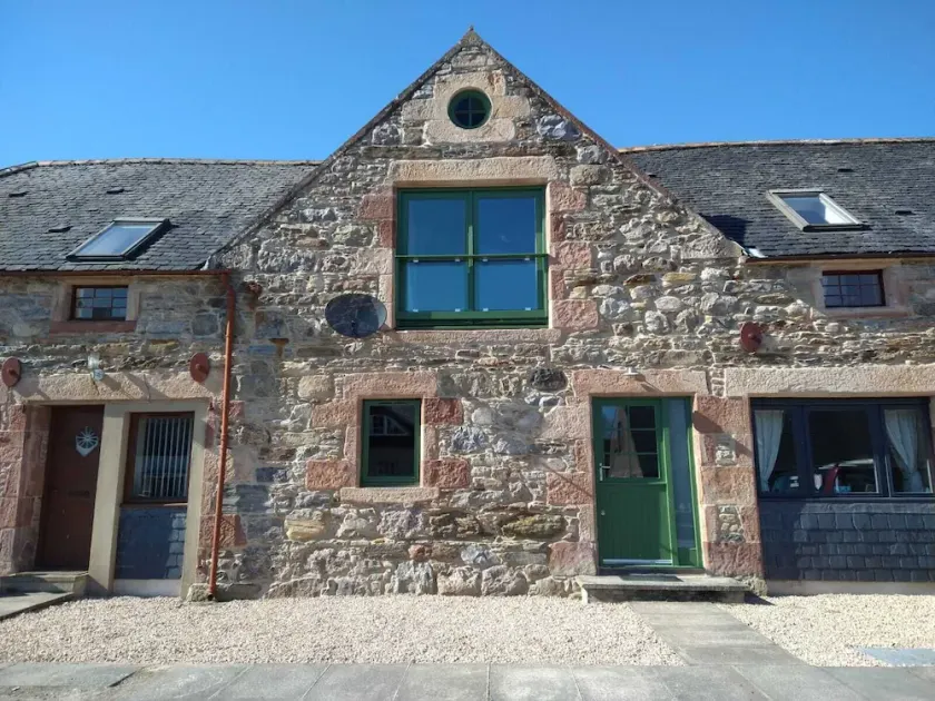 Swordale Stays. Self Catering Holiday Cottage in the Highlands of Scotland - Image 1