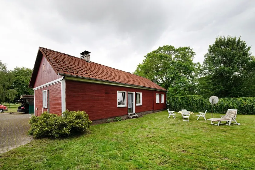 Casa de férias 'Haus Vierjahreszeiten' com jardim privado - Image 1