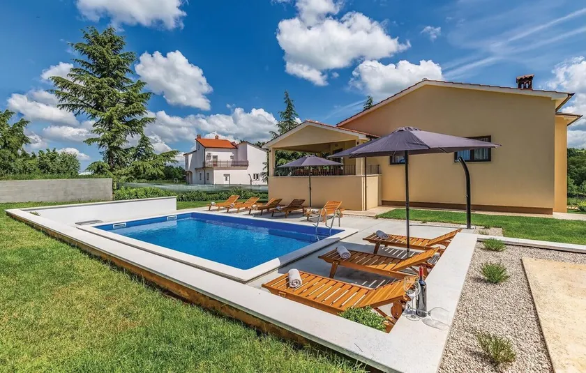 Beautiful home in Pazin - Image 1