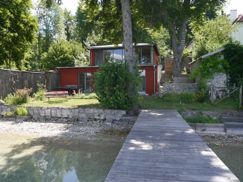 Vacation home on Pilsensee with direct lake access, jetty and sauna - Image 1