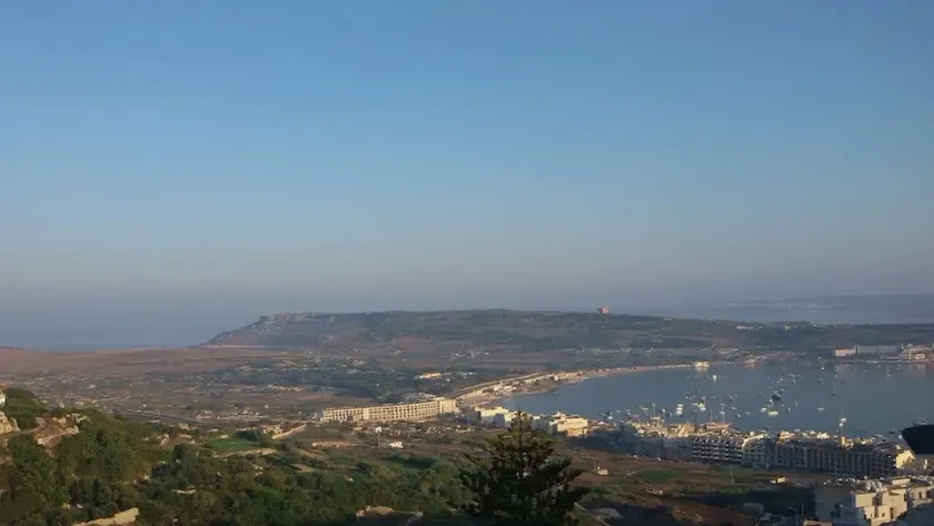 Apartment with an exceptional sea view (Flat 6) - Image 1