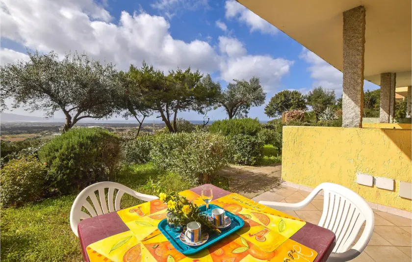 Amazing apartment in Badesi - Image 1