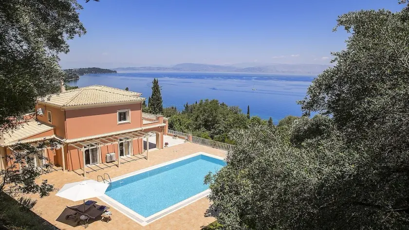 Large 5 Bedroom Villa with Panoramic Sea Views, A/C, Private Pool, Fitness Room and Sauna! - Image 1