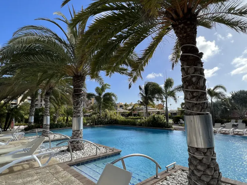 HOTEL SERVICES - LUXURIOUS 3 BEDROOM CONDO - Steps from Eagle Beach - Image 1