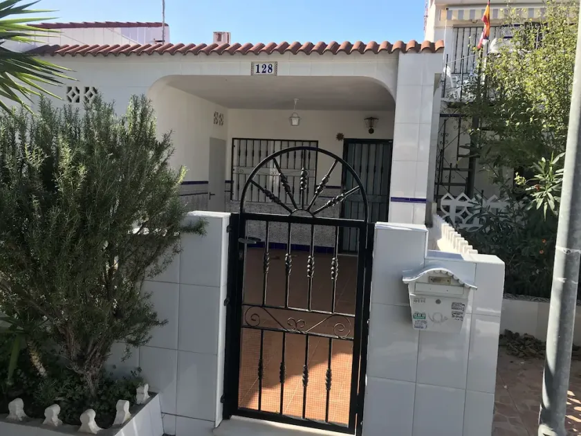 Belle maison de vacances - Image 1