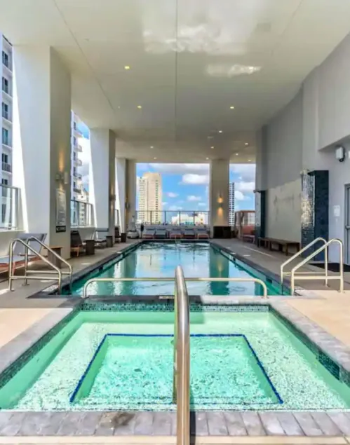 Downtown Brickell- Studio with King Bed and Queen Sofa-bed - Image 1