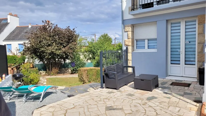 T2 29m² (ground floor), close to shops and 10 Km from the sea - Image 1