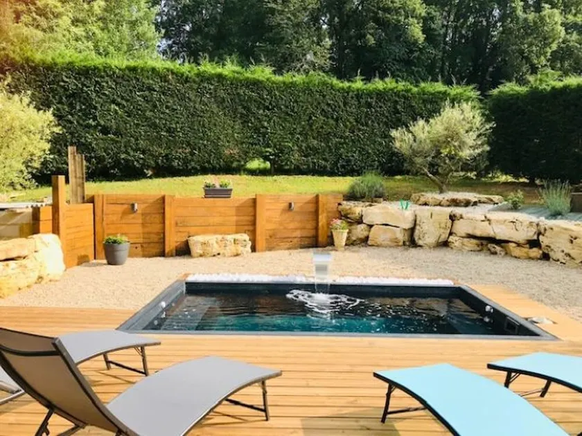 Stone house with pool near Sarlat - Image 1