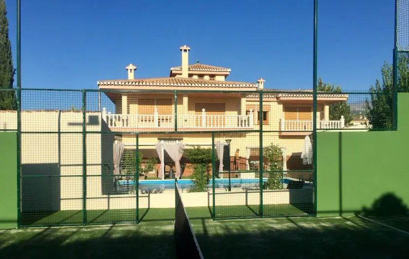 ACACIA VILLA - Image 1
