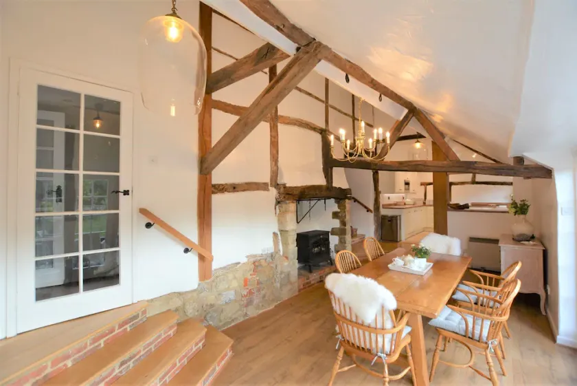Historic Listed Cottage In Beaulieu/ Wifi/ Wood Burning Stove/ Parking - Image 1