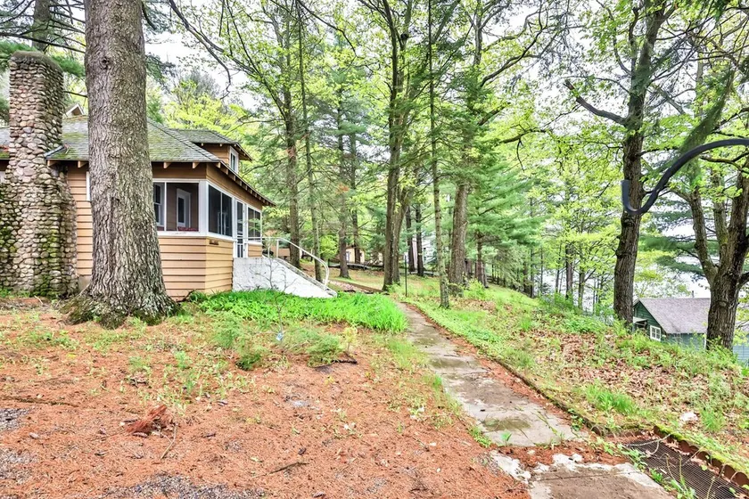Adorable private home on the Minocqua Chain! Private dock and fireplace - Image 1