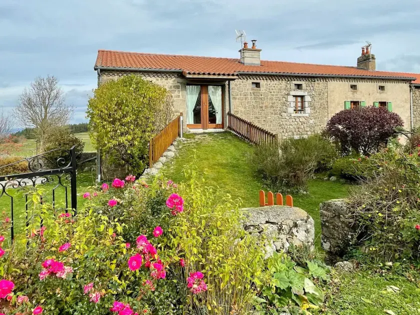 Casa con Encanto en Naturaleza, Cerca de Saugues - Image 1