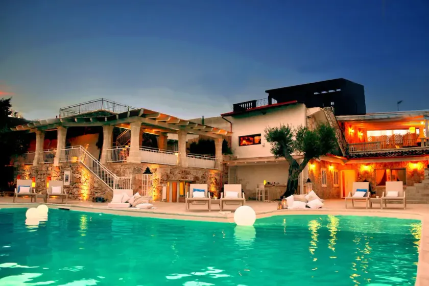 Luxury Villa Le Muse tra Santa Maria al Bagno e Nardò con Piscina e Wifi - Image 1