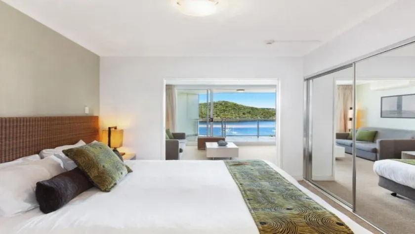 Ocean Panorama - 1 Bedroom Oceanview Apt - Image 1