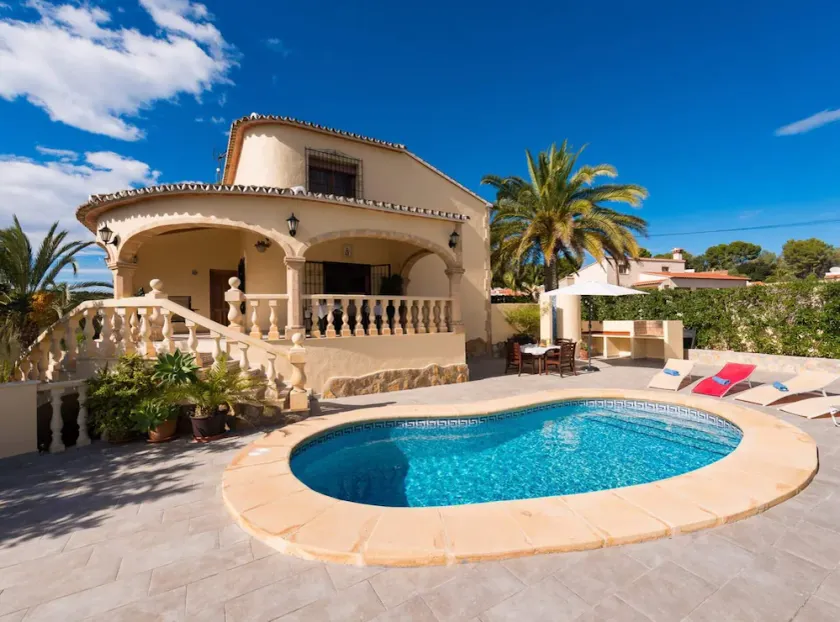 Villa Llobell - Plusholidays - Image 1