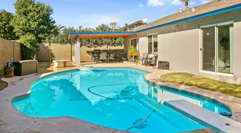 Private Heated Pool, Amazing Luxury Home, Ideal Phx-Scottsdale Location - Image 1