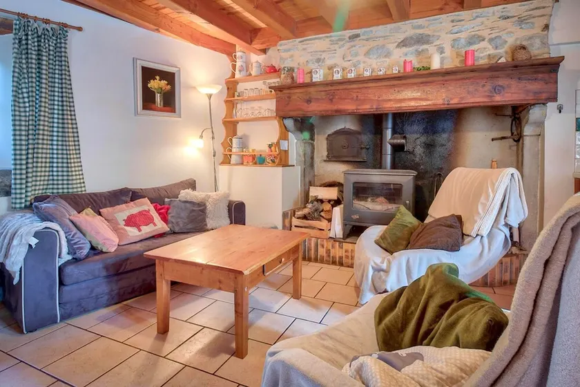 Casa tipica con vista mozzafiato – a 5 minuti da Saint-Lary - Image 1