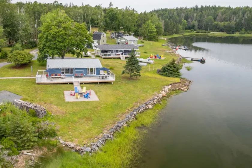 Oceanfront Cottage on a Quiet Cove Just Outside Lunenburg - Image 1