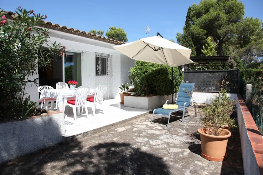 Maison de vacances 'Andrea' avec vue sur les montagnes, terrasse privée et Wi-Fi. - Image 1