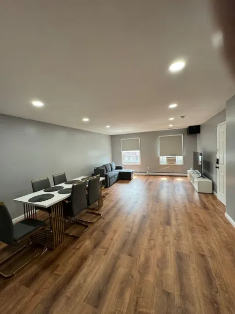 Cozy Home, Easy Access to NYC - Image 1