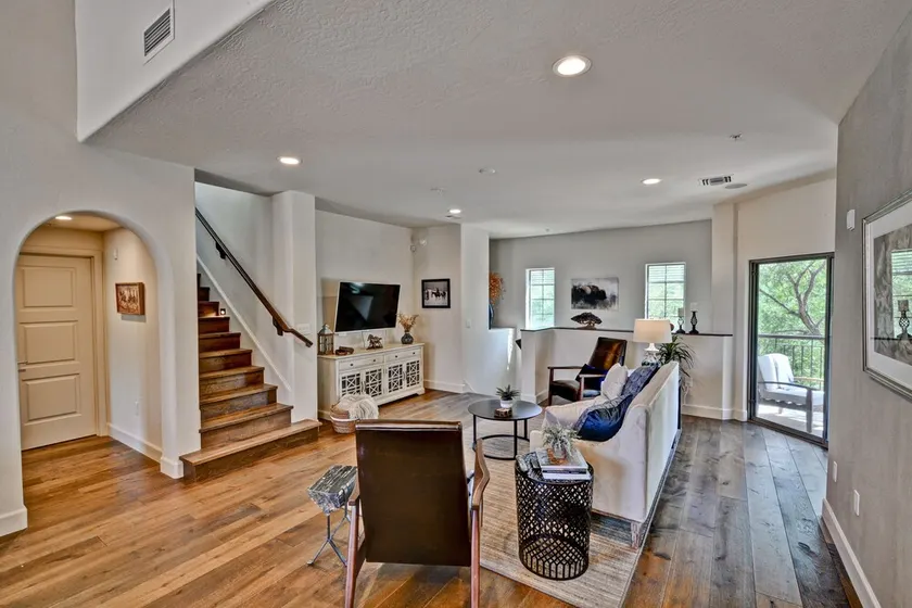 Magnificent Desert Ridge Luxury 3 Bedroom Townhome in Upscale Resort Community. - Image 1