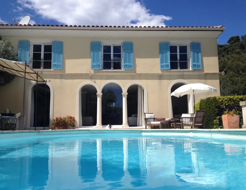 Bela vivenda com piscina e vista mar em Villefranche sur mer - Image 1