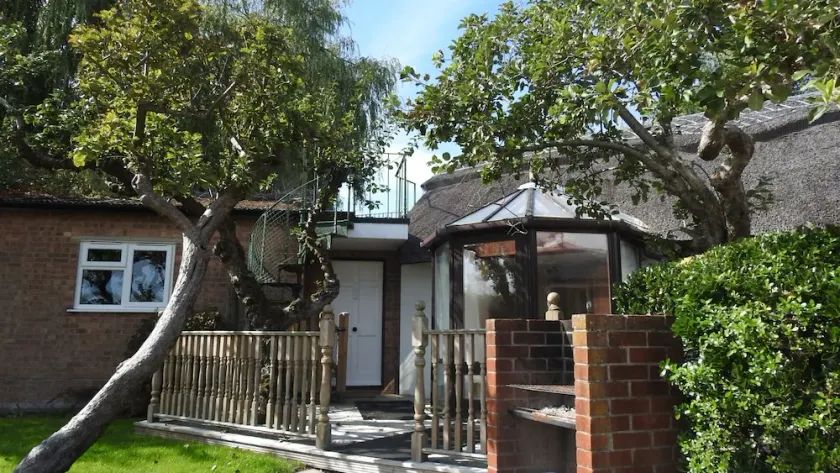 Riverside Studio - Image 1