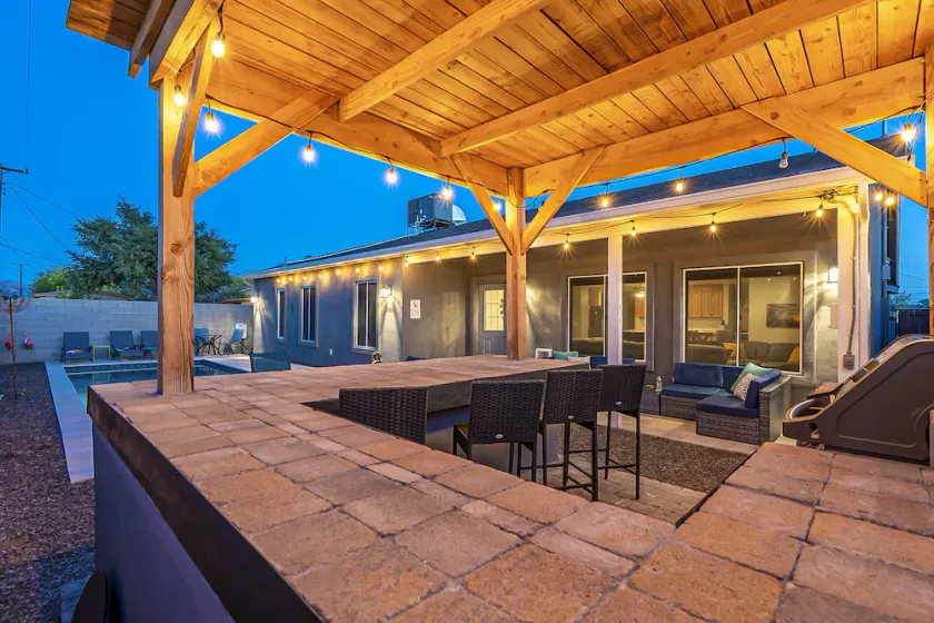 Relaxing Mesa 4BR Home with 2 En Suite Bedrooms, Pool/BBQ - Image 1