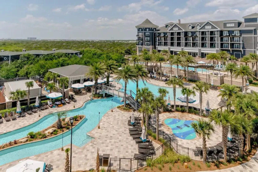Partial Gulf View | Spa | Luxurious 8-Guest Condo - Image 1