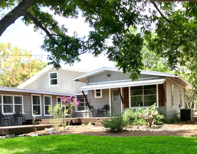 Comfort Acres auf dem Guadaupe River Ranch House und Small Party Barn! - Image 1